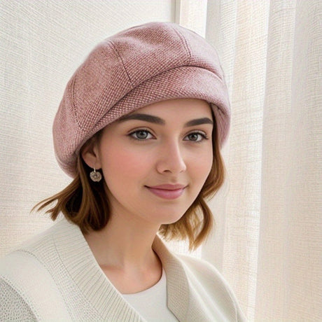 Vintage Wool Blend Beret – Checkered Elegance Workoutry