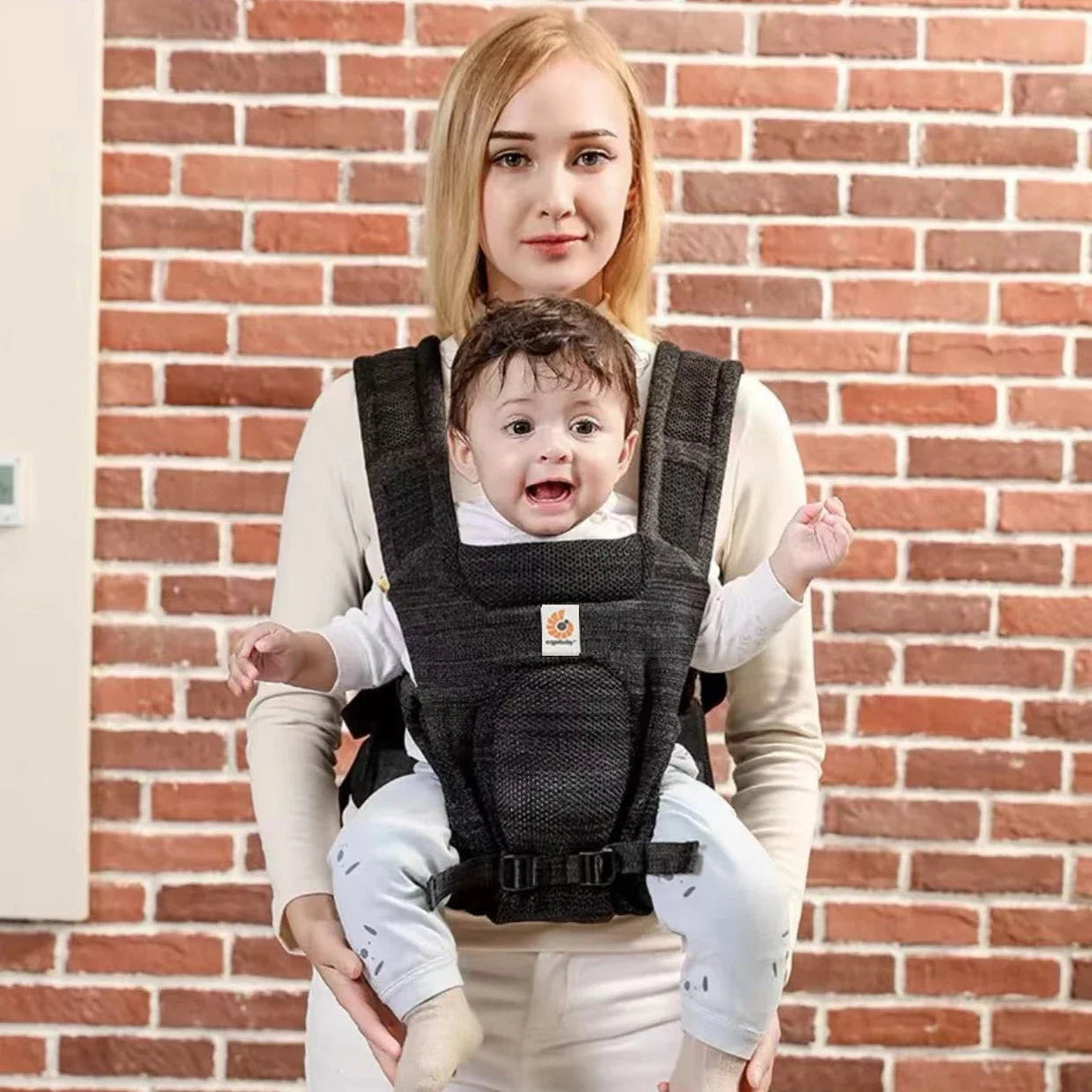 Aerloom Baby Carrier Black
