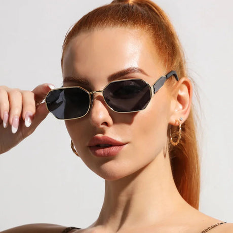 Retro Metal Rectangle Sunglasses Workoutry